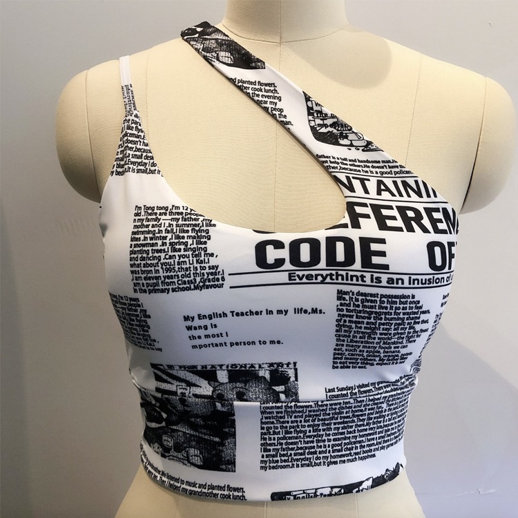 英字 プリント柄 アンシンメトリー カップ付 ヨガウェア