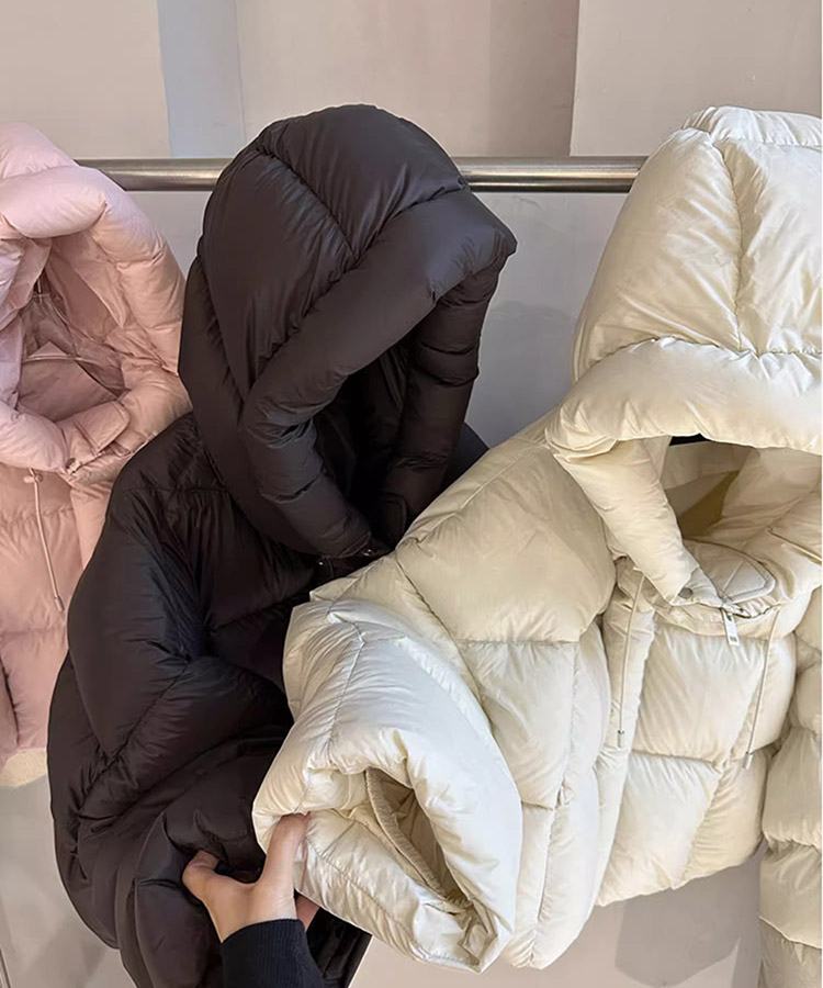 フード付き ショート丈 ふわもこ ダウンジャケット

