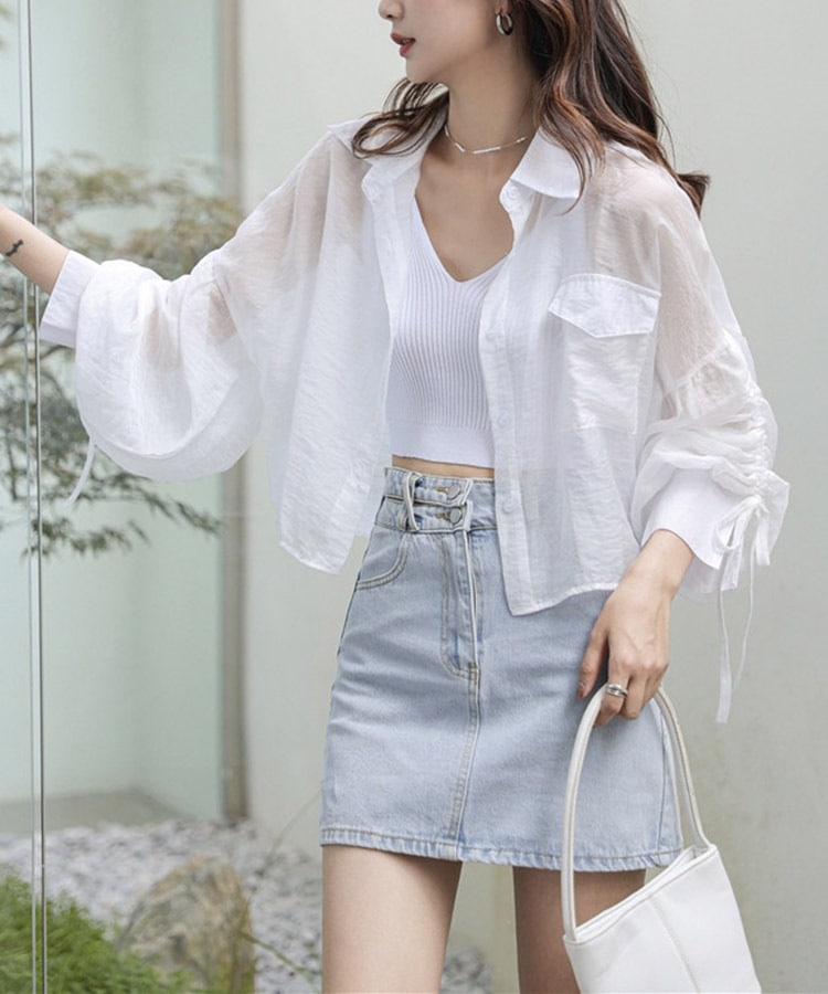 ふんわりボリューム袖 クロップド シアーブラウス