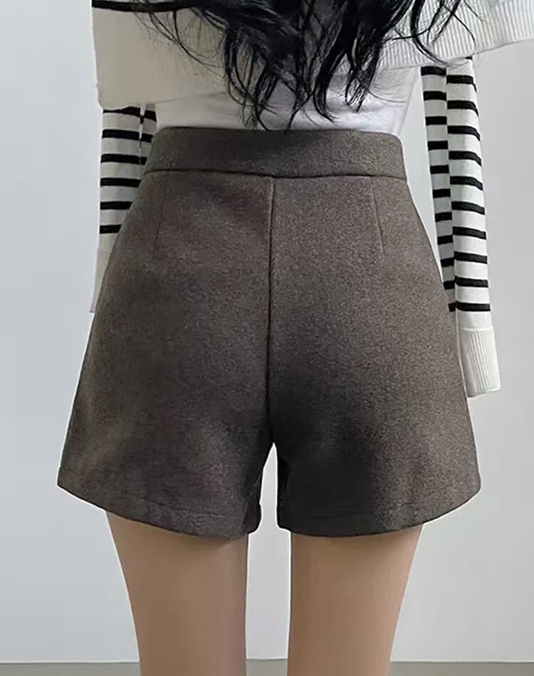 台形 シルエット 秋 冬 ショートパンツ