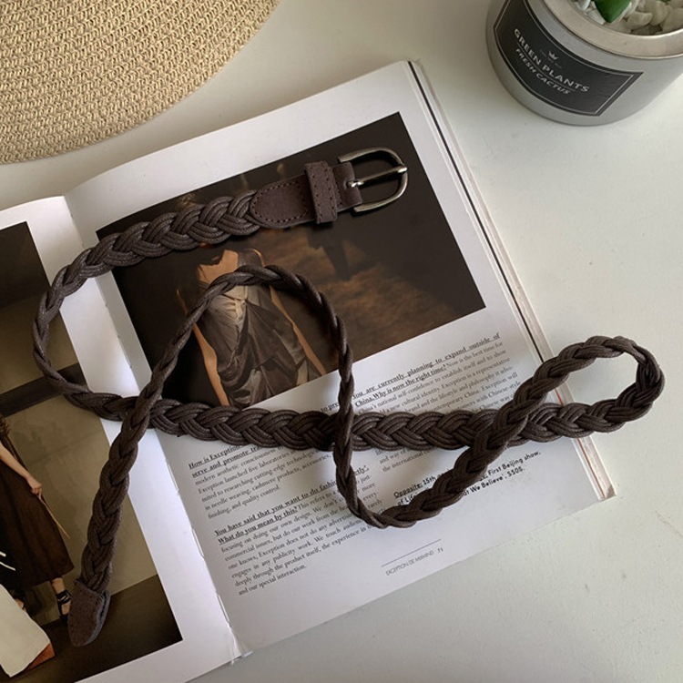 おしゃれな 編み込み 細ベルト