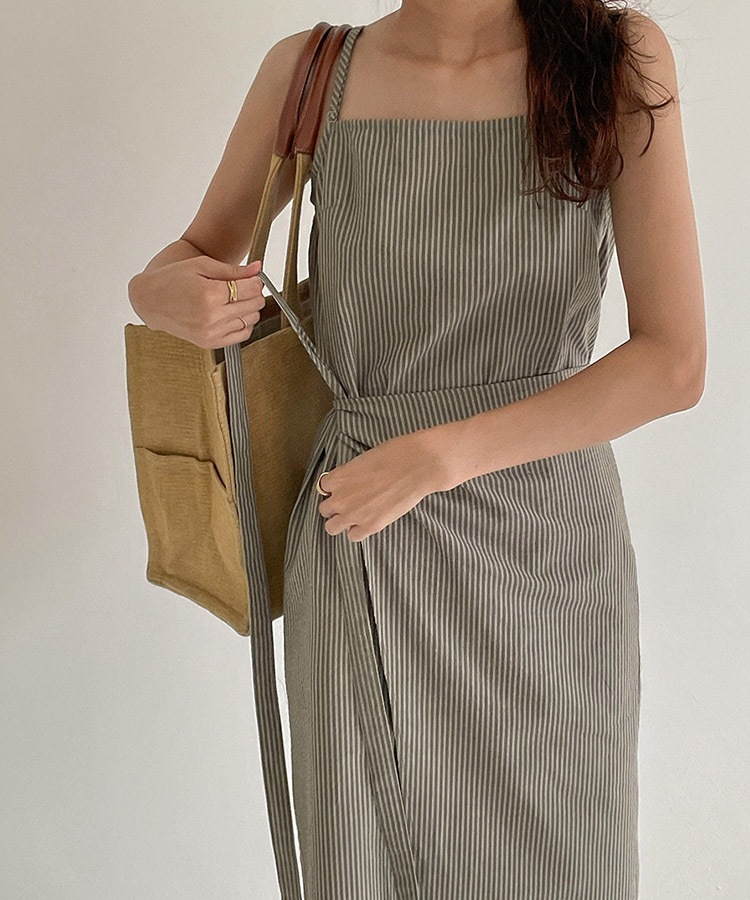 ストライプ柄 ミモレ丈 ラップ キャミソールワンピース

