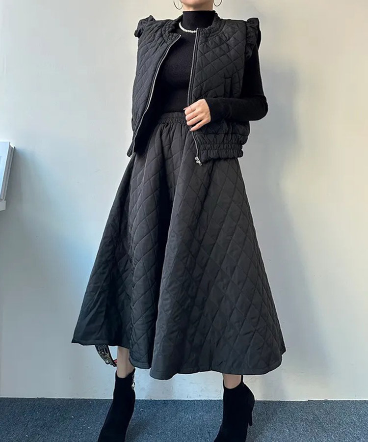 ダイヤ 切り替え キルティング フリル袖 ベスト

