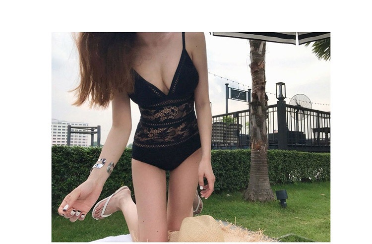 セクシーな背中見せウエストライン ワンピース ビキニ