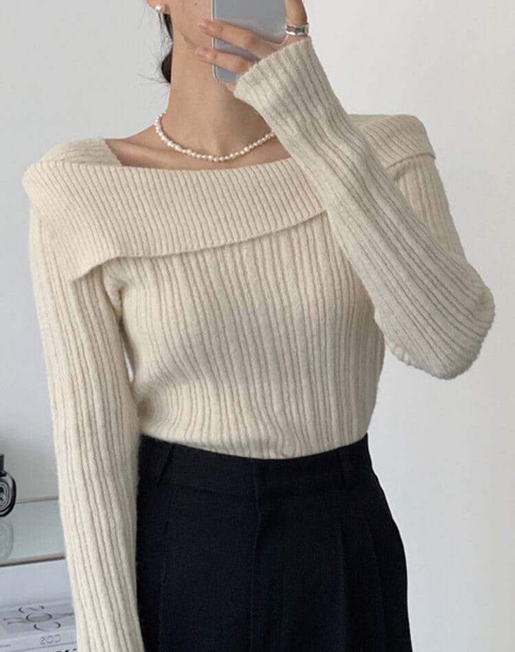 折り返し襟 スラッシュドネック ニットトップス