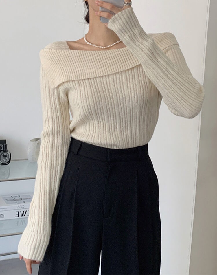 折り返し襟 スラッシュドネック ニットトップス