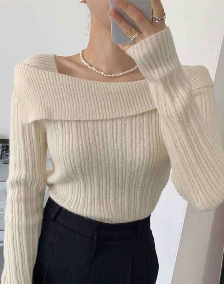 折り返し襟 スラッシュドネック ニットトップス