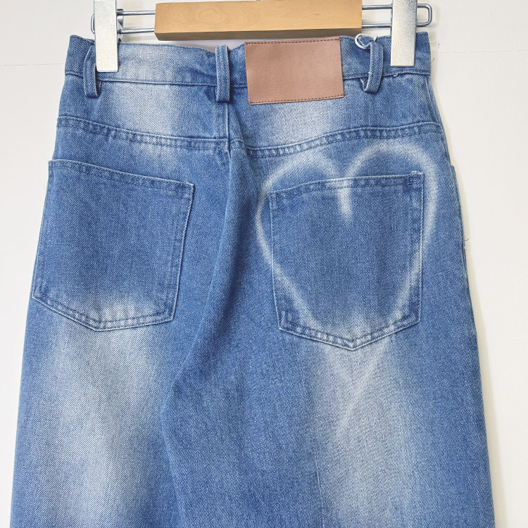 ハート型プリント ウオッシュ加工 ワイド デニムパンツ