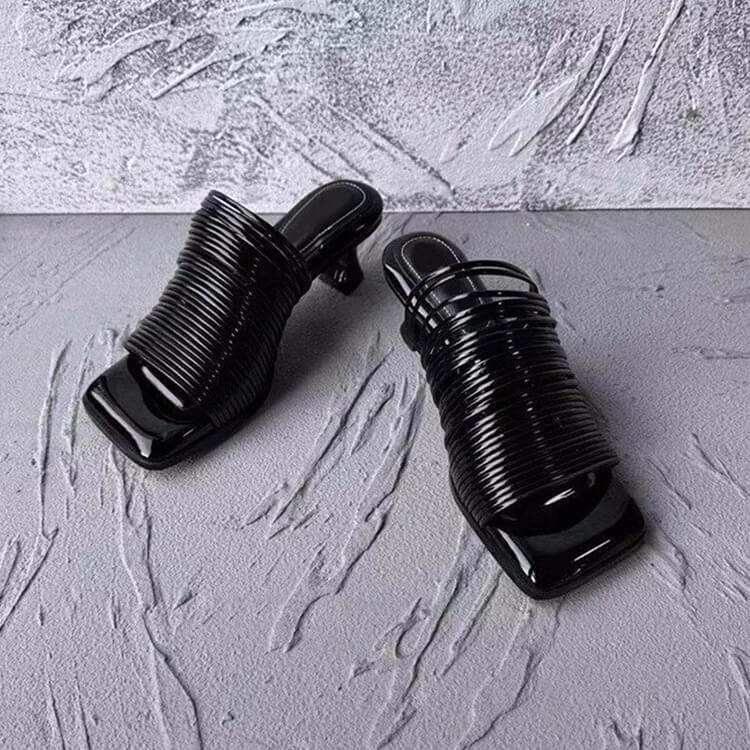 スクエアトゥ メタリック コード ベルト サンダル