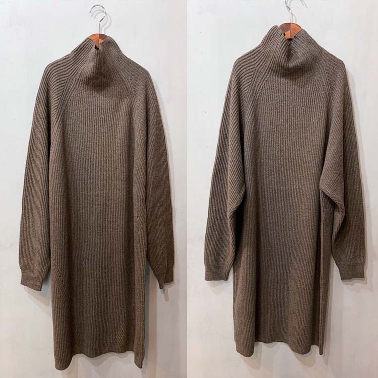 ゆったり ぽわん袖 ハイネック ロング ニットワンピース