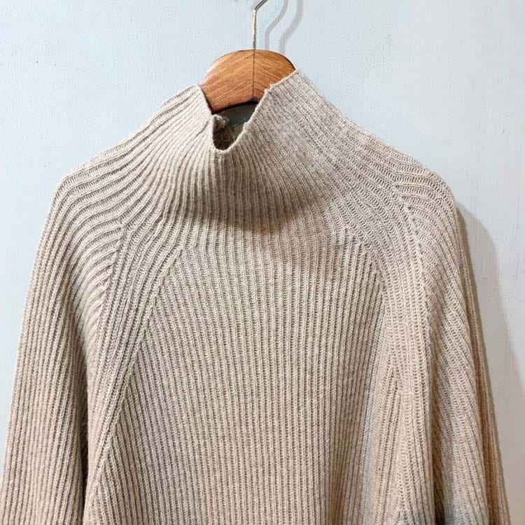 ゆったり ぽわん袖 ハイネック ロング ニットワンピース