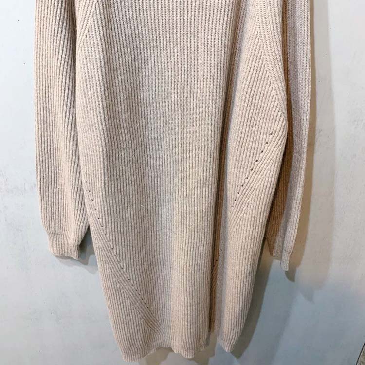 ゆったり ぽわん袖 ハイネック ロング ニットワンピース