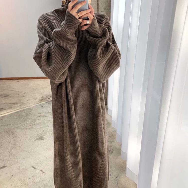 ゆったり ぽわん袖 ハイネック ロング ニットワンピース