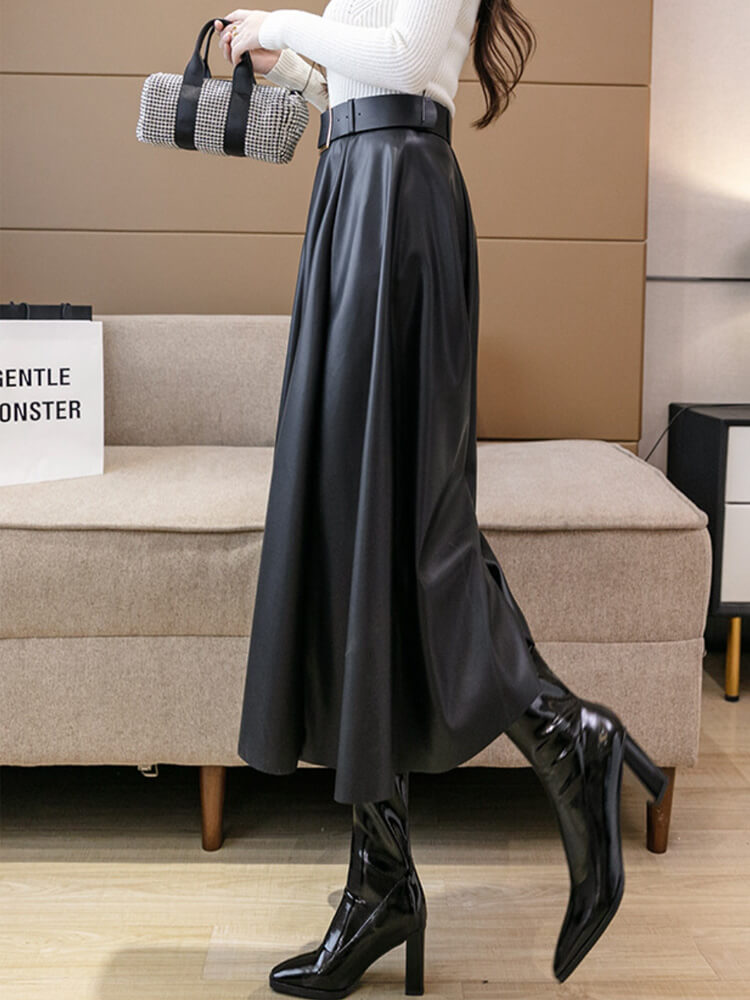 ベルト付き フレアライン フェイクレザースカート