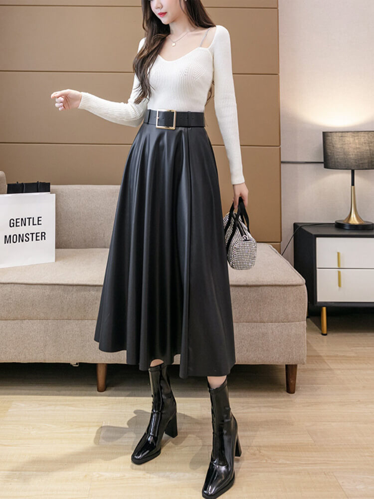 ベルト付き フレアライン フェイクレザースカート