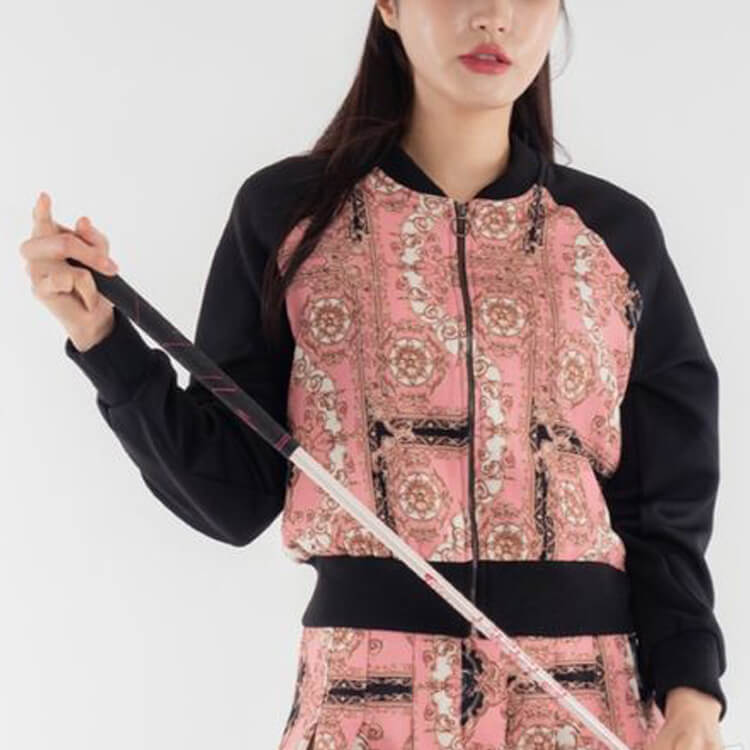 韓国ゴルフウェア スカーフ柄 上下セットアップ