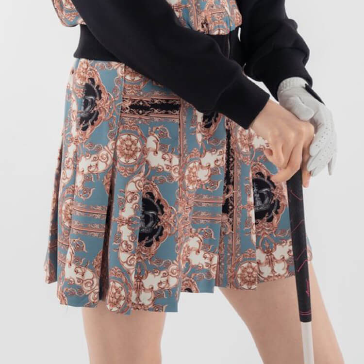 韓国ゴルフウェア スカーフ柄 上下セットアップ