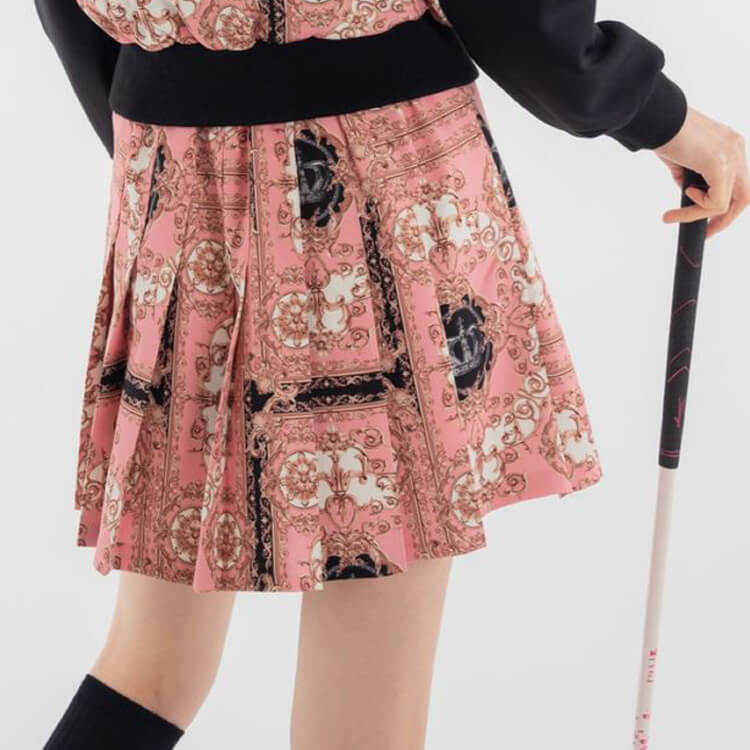 韓国ゴルフウェア スカーフ柄 上下セットアップ