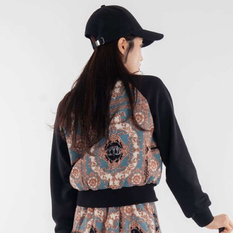 韓国ゴルフウェア スカーフ柄 上下セットアップ