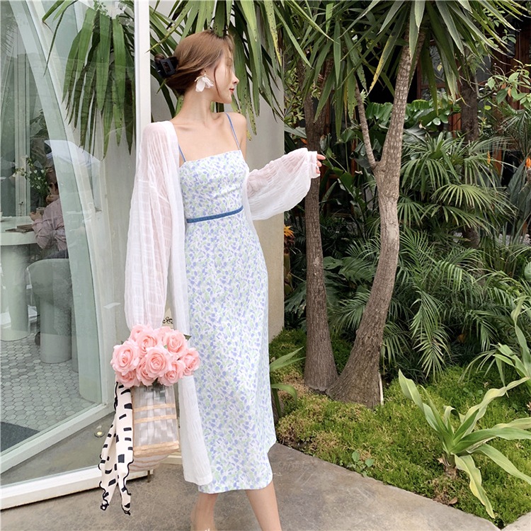 大胆背中みせ 花柄 タイトワンピース