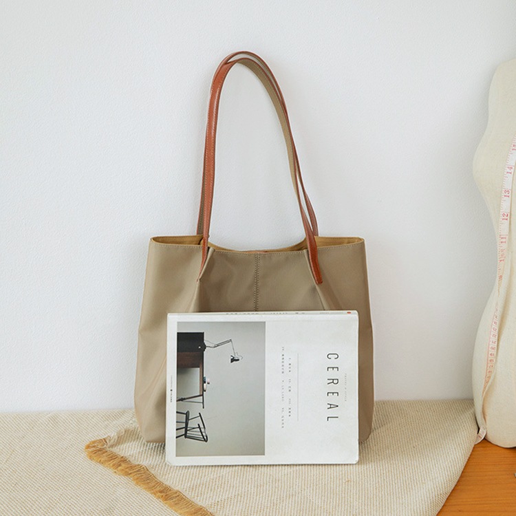 大きめ ナイロンキャンバス トートバッグ