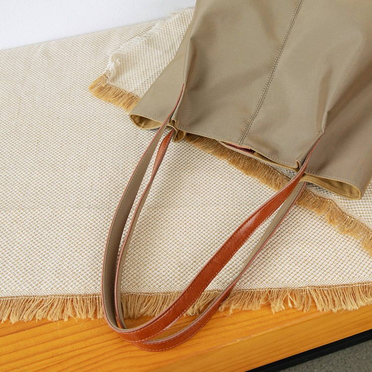 大きめ ナイロンキャンバス トートバッグ