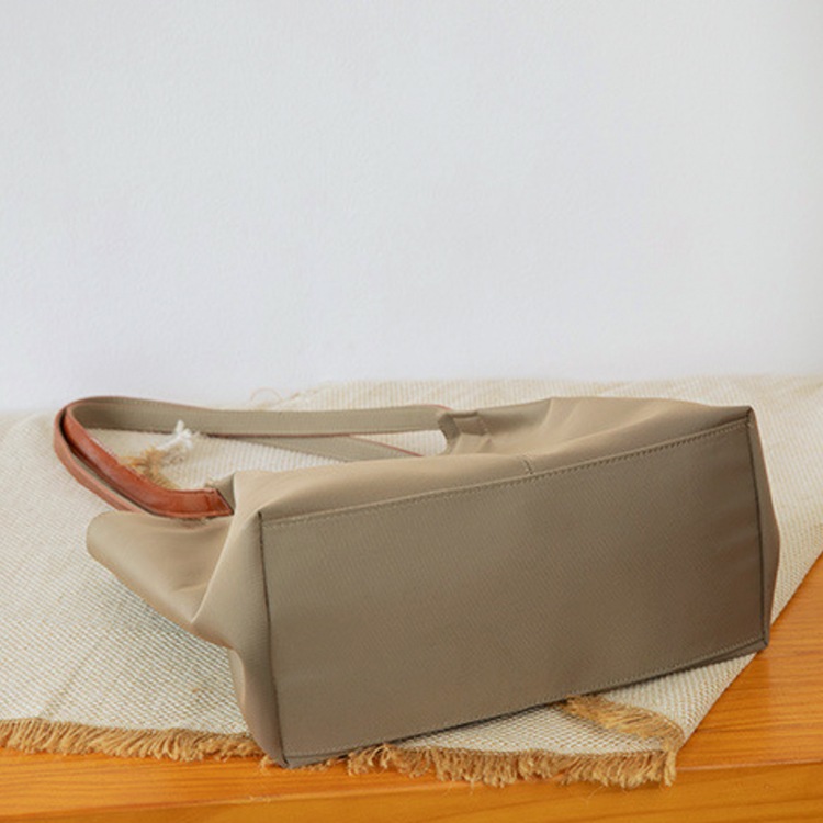 大きめ ナイロンキャンバス トートバッグ