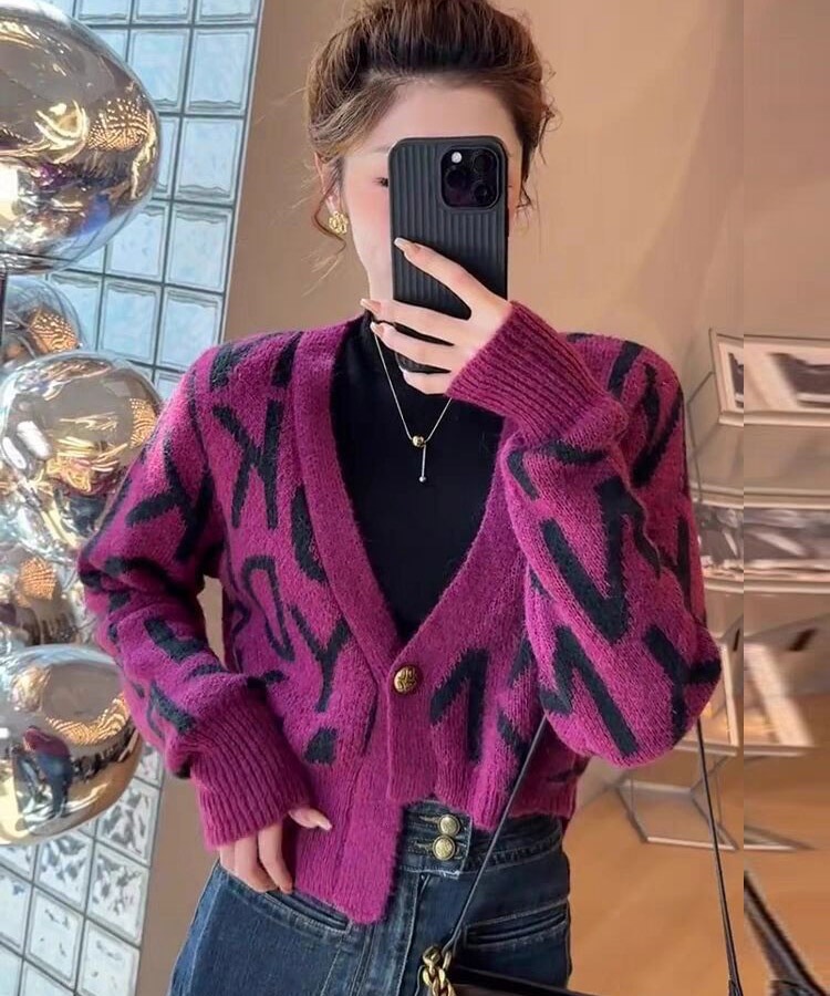 金ボタン アシンメトリー 柄ニット ショート丈 カーディガン