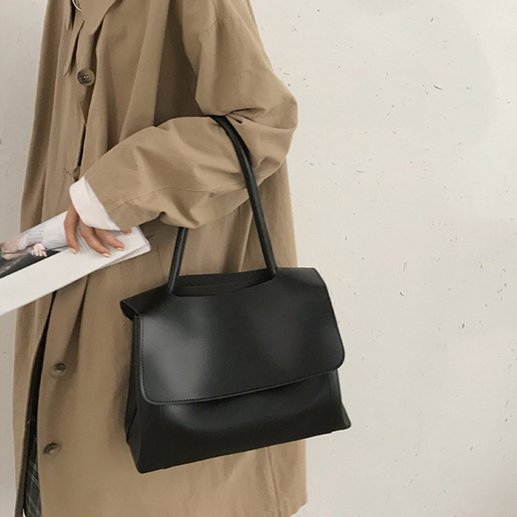 2WAY 大容量 おおきめ フラップ ショルダーバッグ