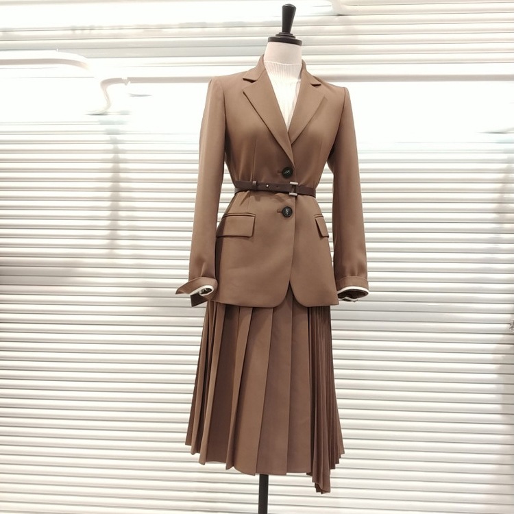 ベルト付き レディースジャケット