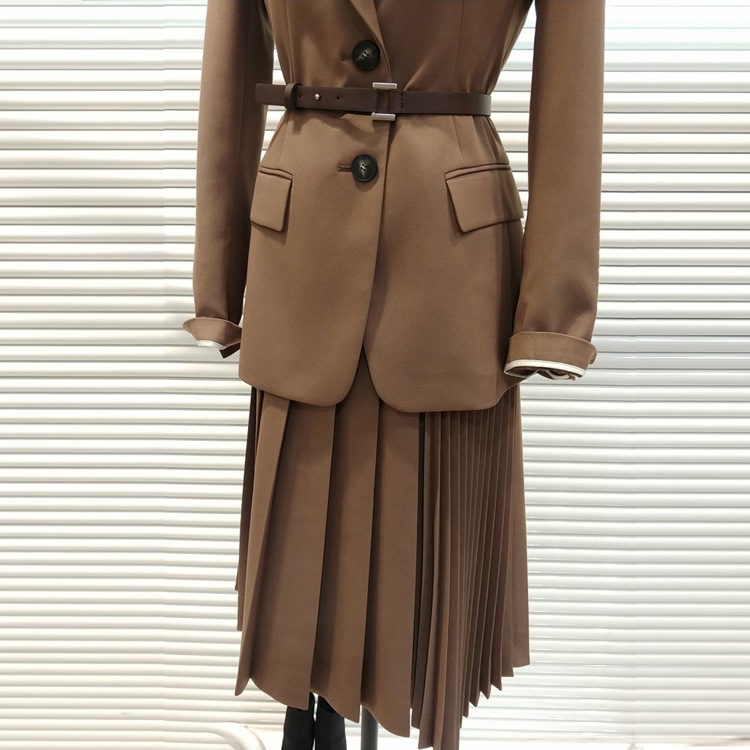 ベルト付き レディースジャケット