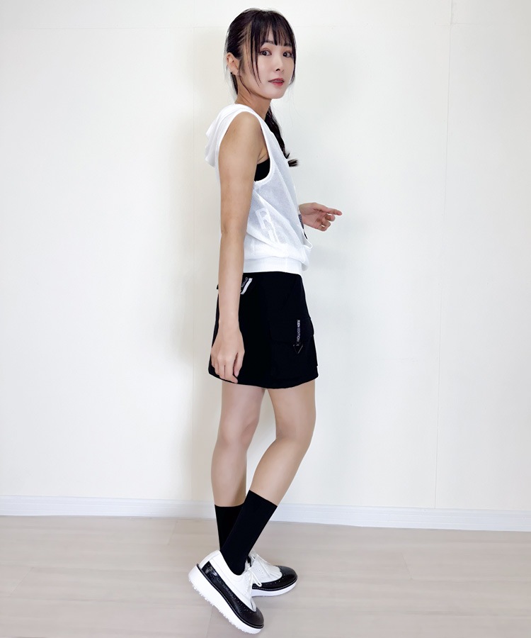 韓国ゴルフウェア レタリングライン カーゴスカート