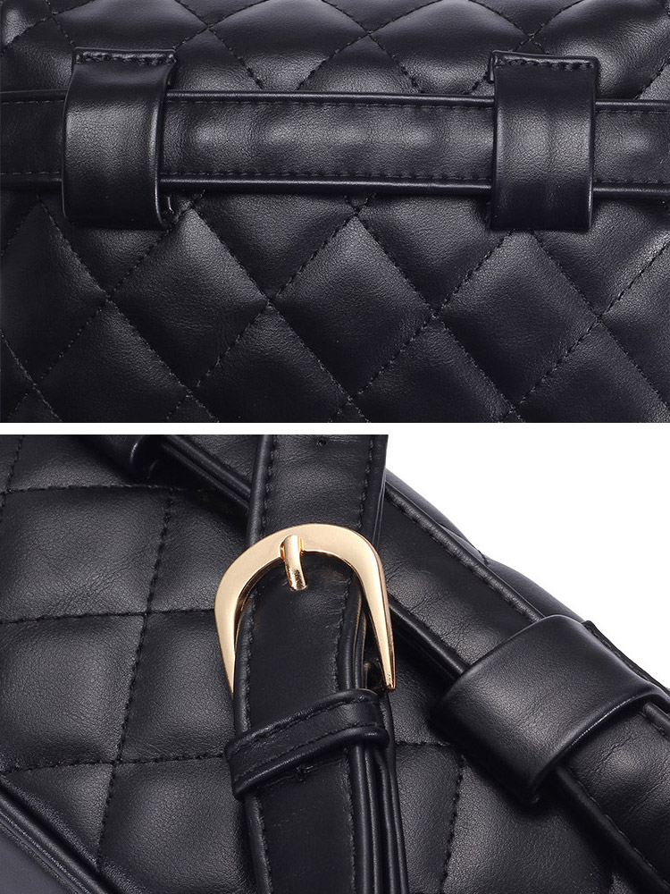 チェーンベルト ダイヤステッチ ボディバッグ