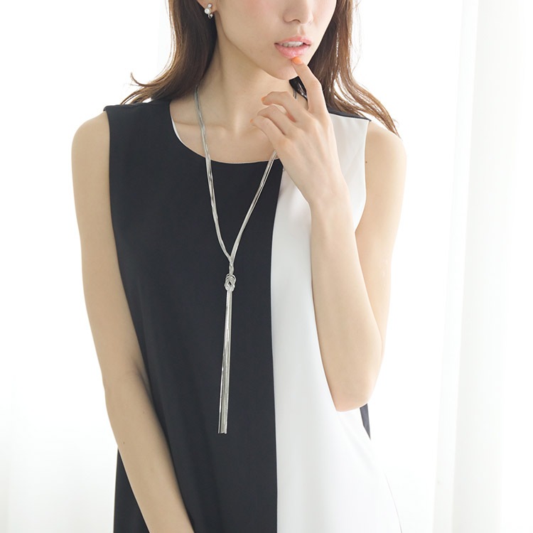 ツイストデザイン 7連 ロングチェーン ネックレス