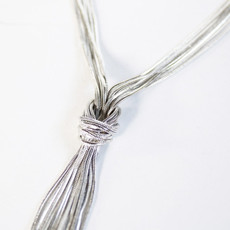 ツイストデザイン 7連 ロングチェーン ネックレス