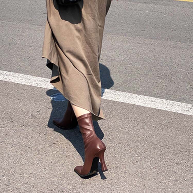 ポインテッドトゥ ハイヒール ミドルブーツ