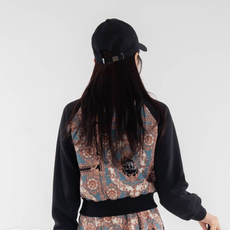 韓国ゴルフウェア スカーフ柄 MA-1 ジャケット アウター