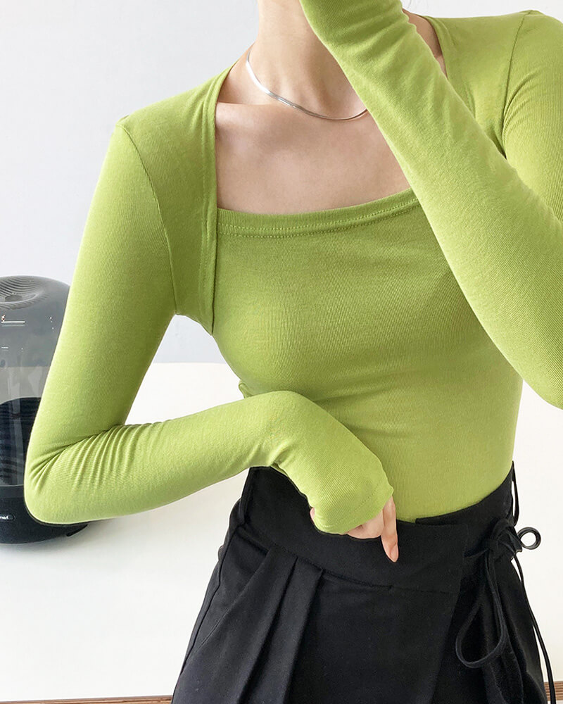 きれいめスクエアネック 長袖 タイトフィット Tシャツ