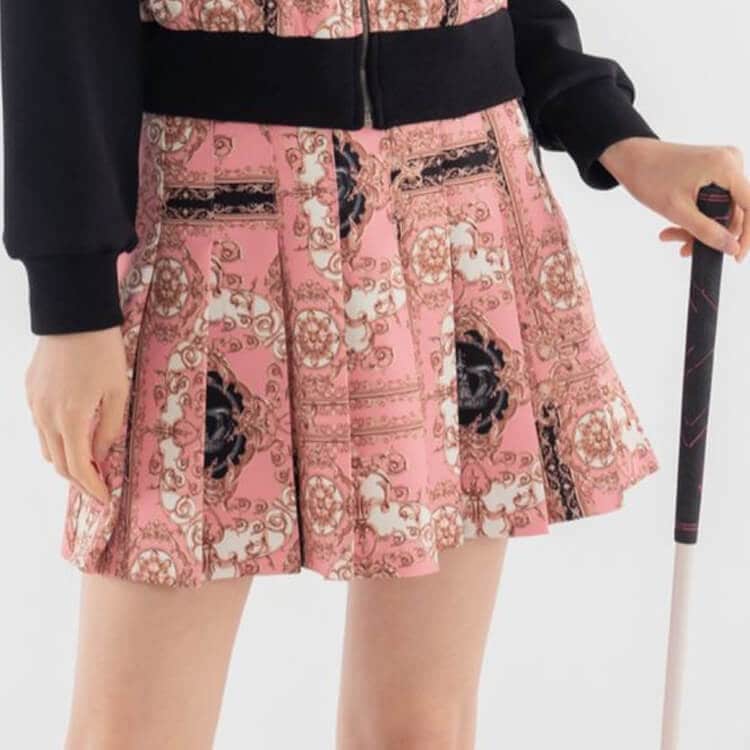 韓国ゴルフウェア スカーフ柄 プリーツ ミニスカート | スポーツウエア