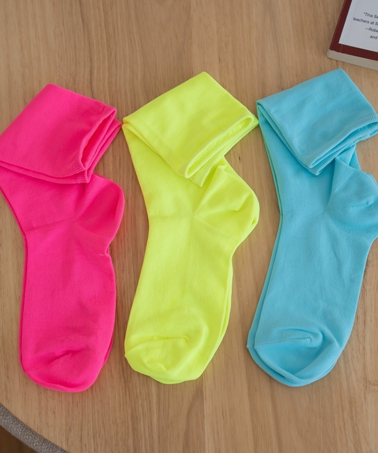 韓国ゴルフウェア ネオンカラー ミドル ソックス