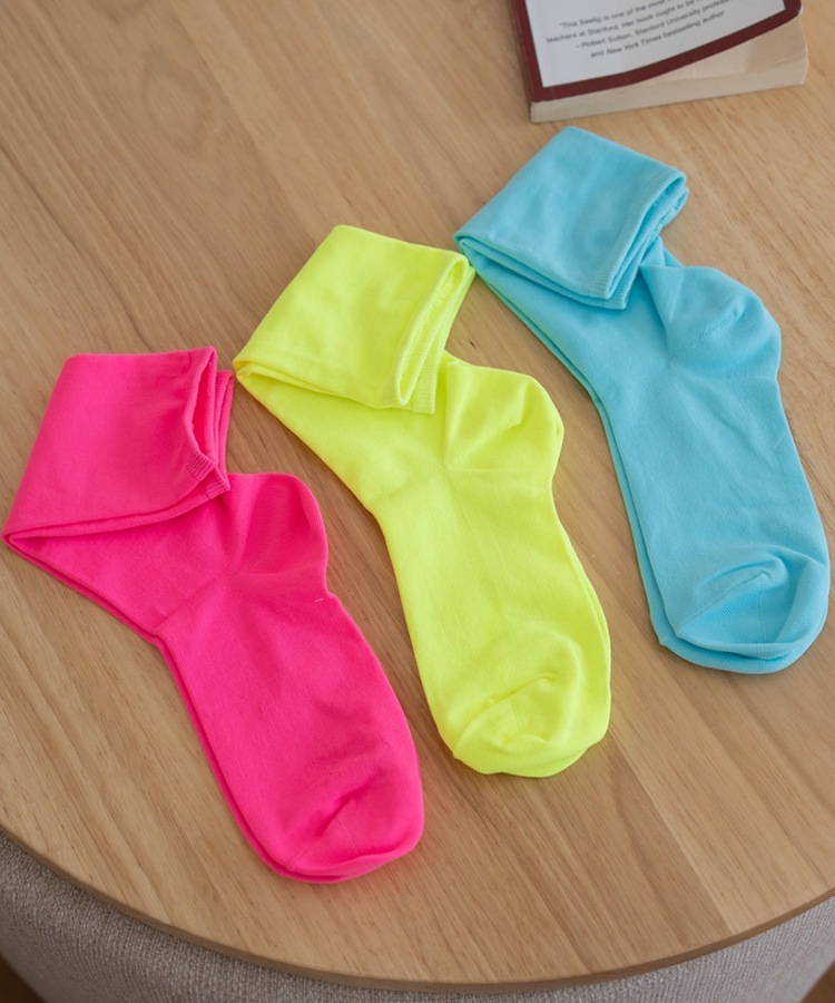 韓国ゴルフウェア ネオンカラー ミドル ソックス