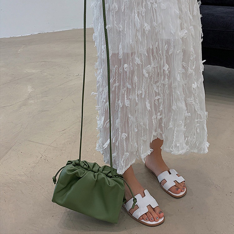 ふわふわギャザー ポーチ ショルダーバッグ