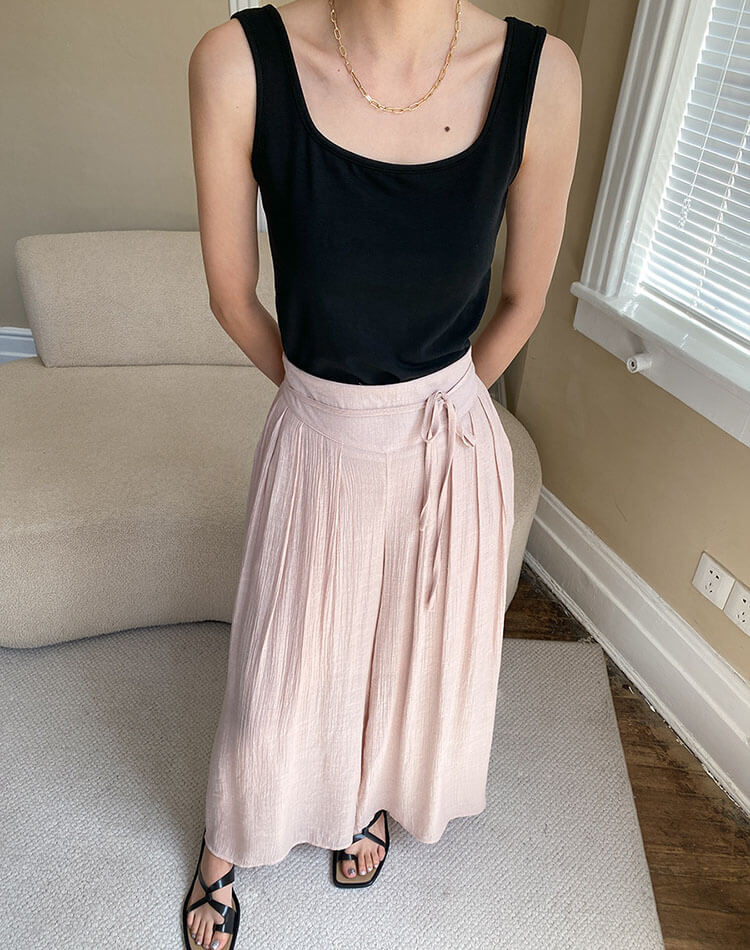 スクエアネック 幅広肩紐 タンクトップ