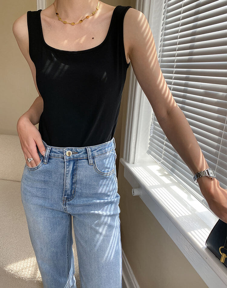 スクエアネック 幅広肩紐 タンクトップ