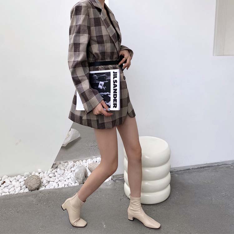 スクエアトゥ フィット ローヒール ショートブーツ