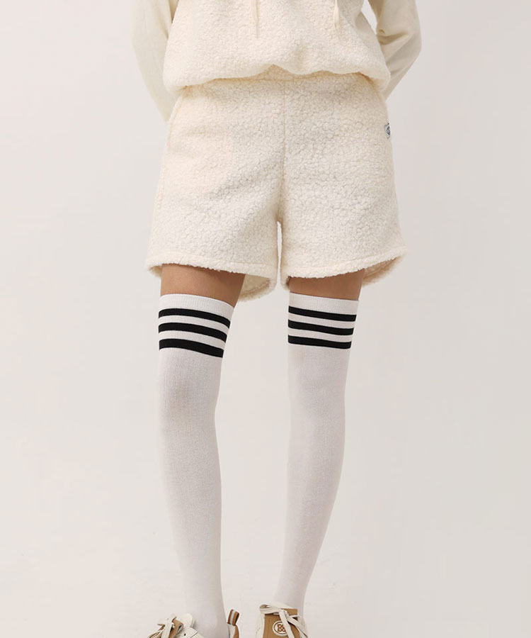 シンプルでかわいい ボア ショートパンツ 韓国ゴルフウェア