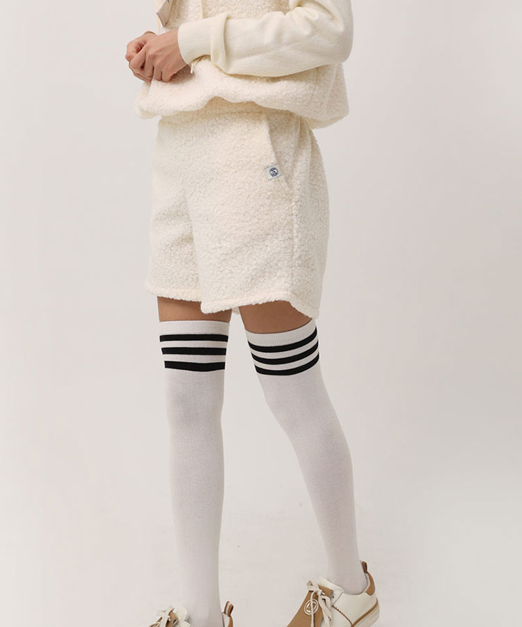 シンプルでかわいい ボア ショートパンツ 韓国ゴルフウェア