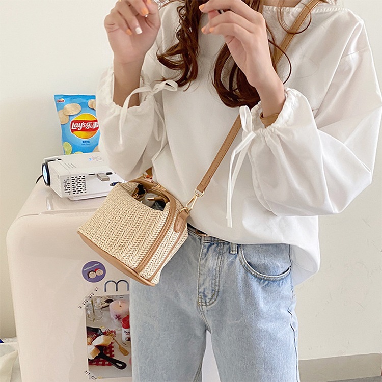 2WAY コロッとかわいい かご編み ミニバッグ