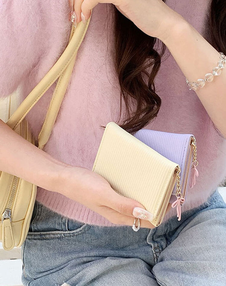 リボンチャーム付　三つ折り ミニ財布

