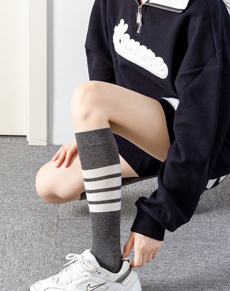 韓国 ライン 引き締め ハイソックス ゴルフ

